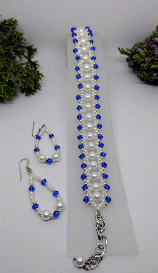 White Pearl Majestic Blue Earring & Bracelet Set